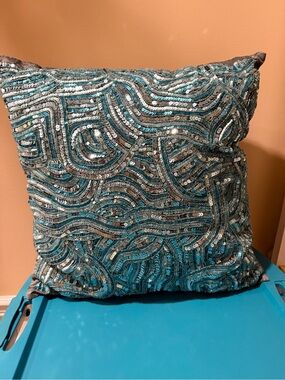 Sequined Decorative Throw Pillow in Teal - Elegant Accent